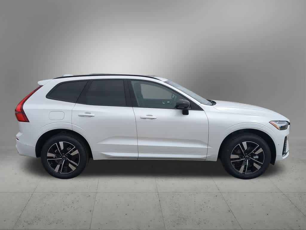 Thumbnail: 2026 Volvo XC60 - 7