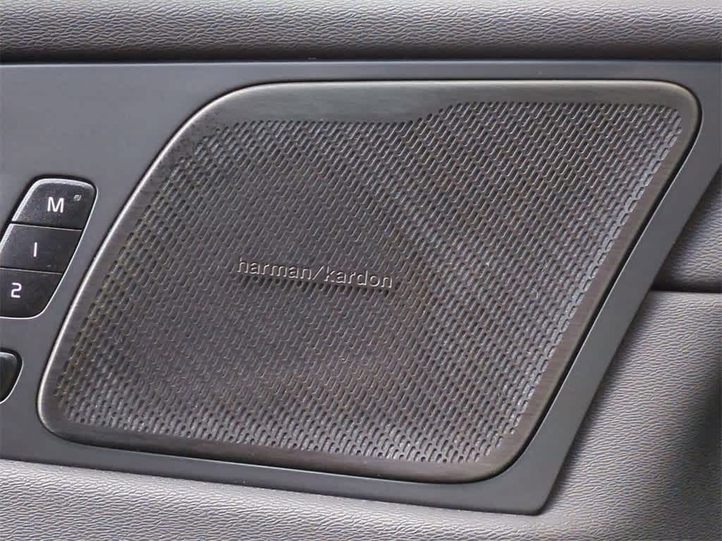 Thumbnail: 2022 Volvo XC60 - 31