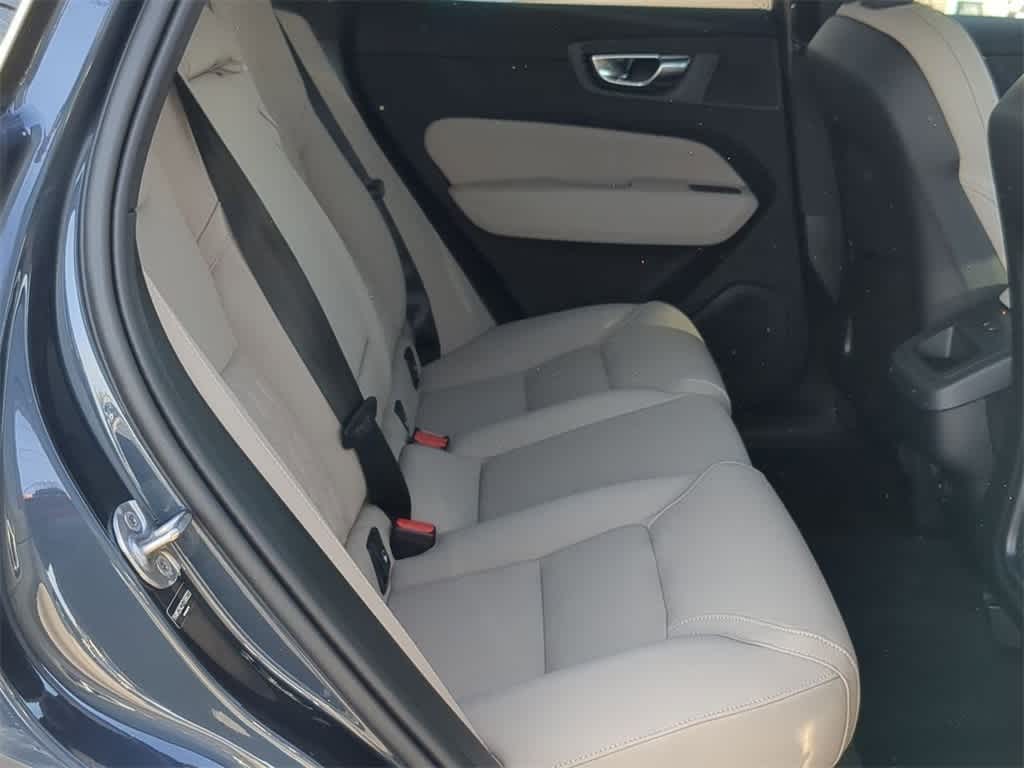 Thumbnail: 2026 Volvo XC60 - 19