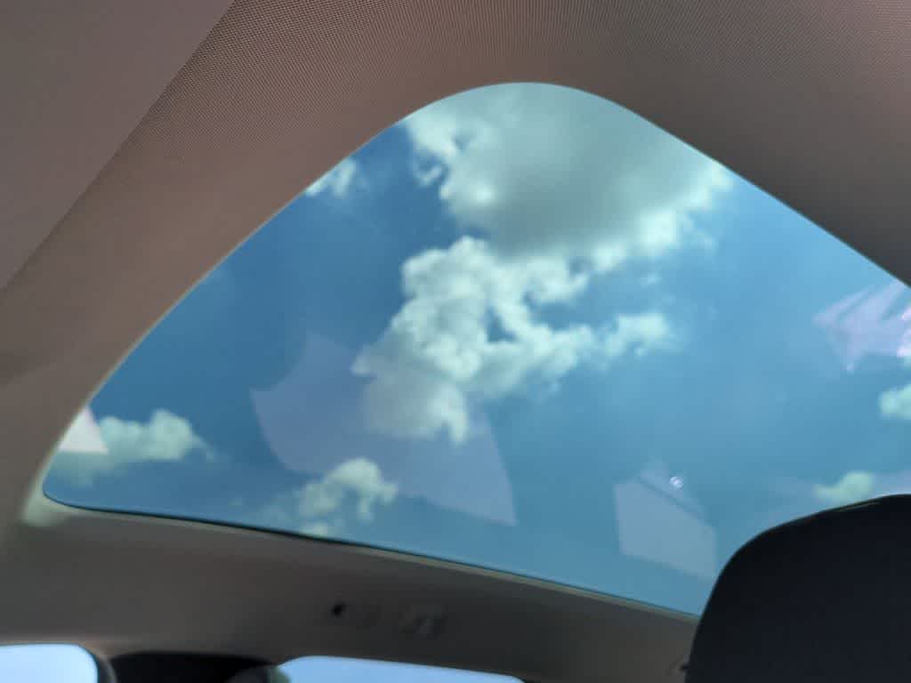 Thumbnail: 2025 Volvo EX90 - 17