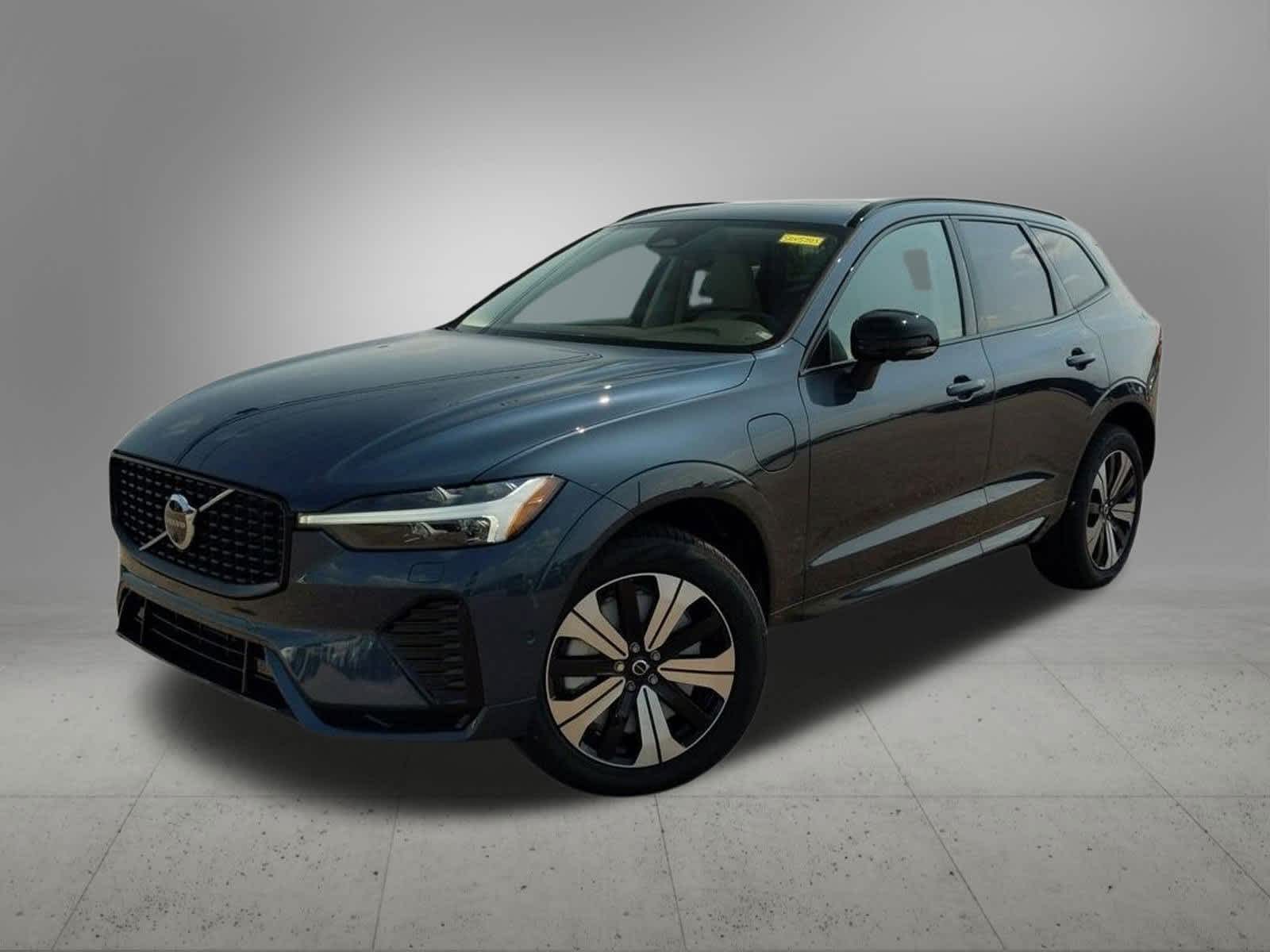 2025 Volvo XC60 Recharge Core -
                  Troy, MI