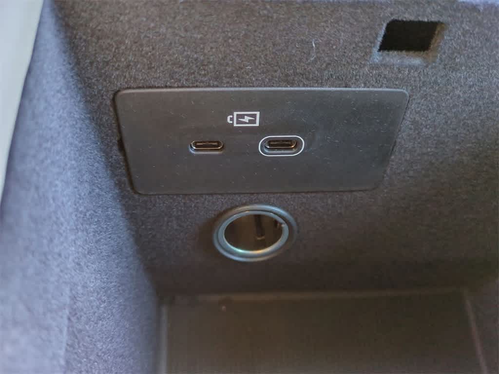 Thumbnail: 2026 Volvo XC90 - 30