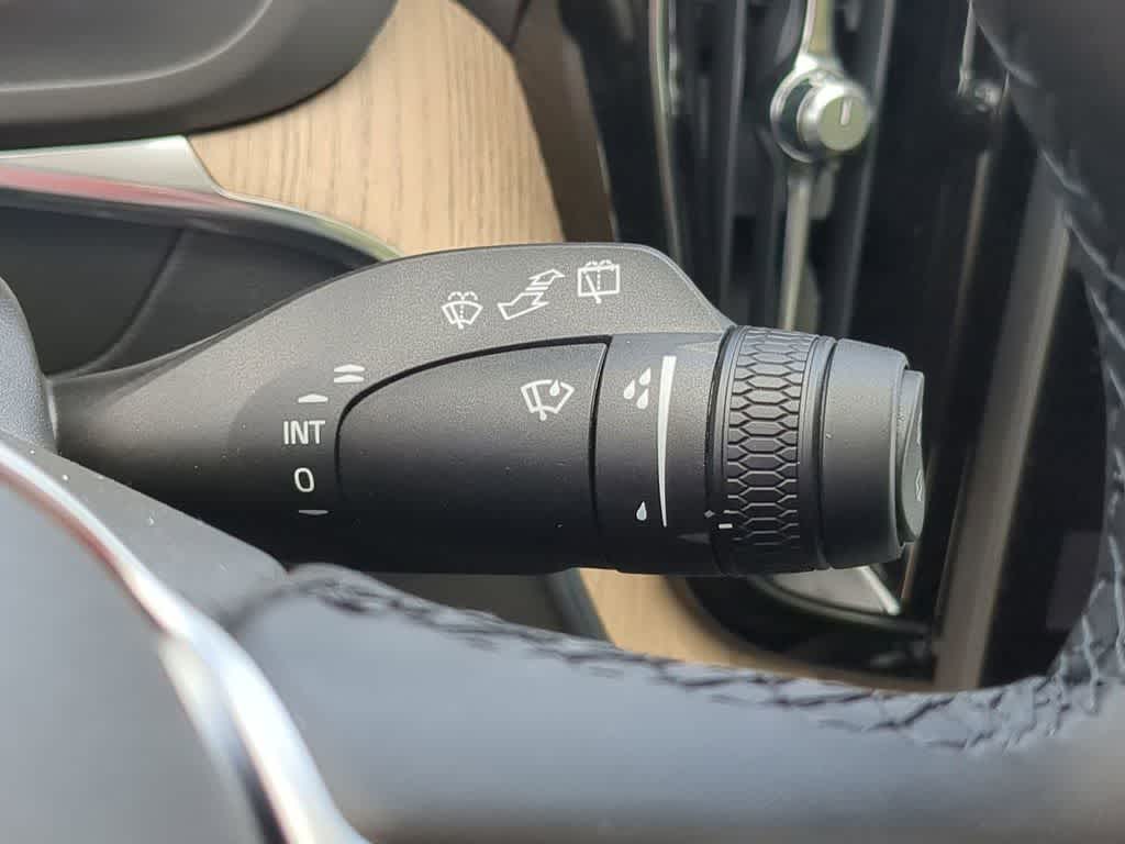 Thumbnail: 2026 Volvo XC60 - 25