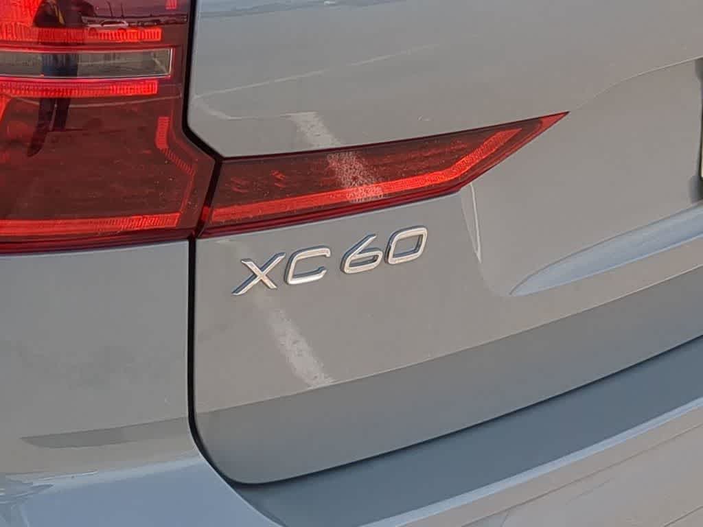 Thumbnail: 2026 Volvo XC60 - 12