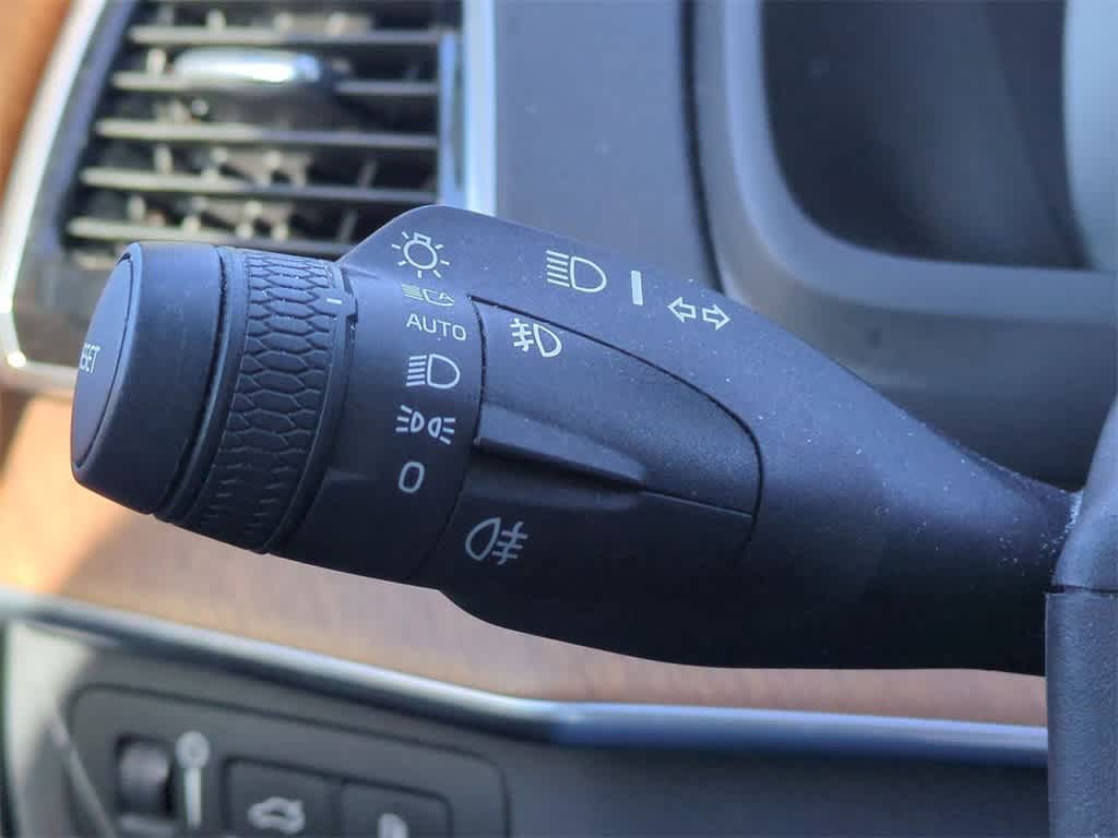 Thumbnail: 2019 Volvo XC90 - 26