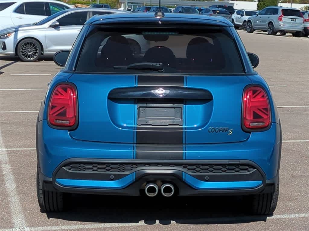 Thumbnail: 2022 MINI Cooper Hardtop - 5