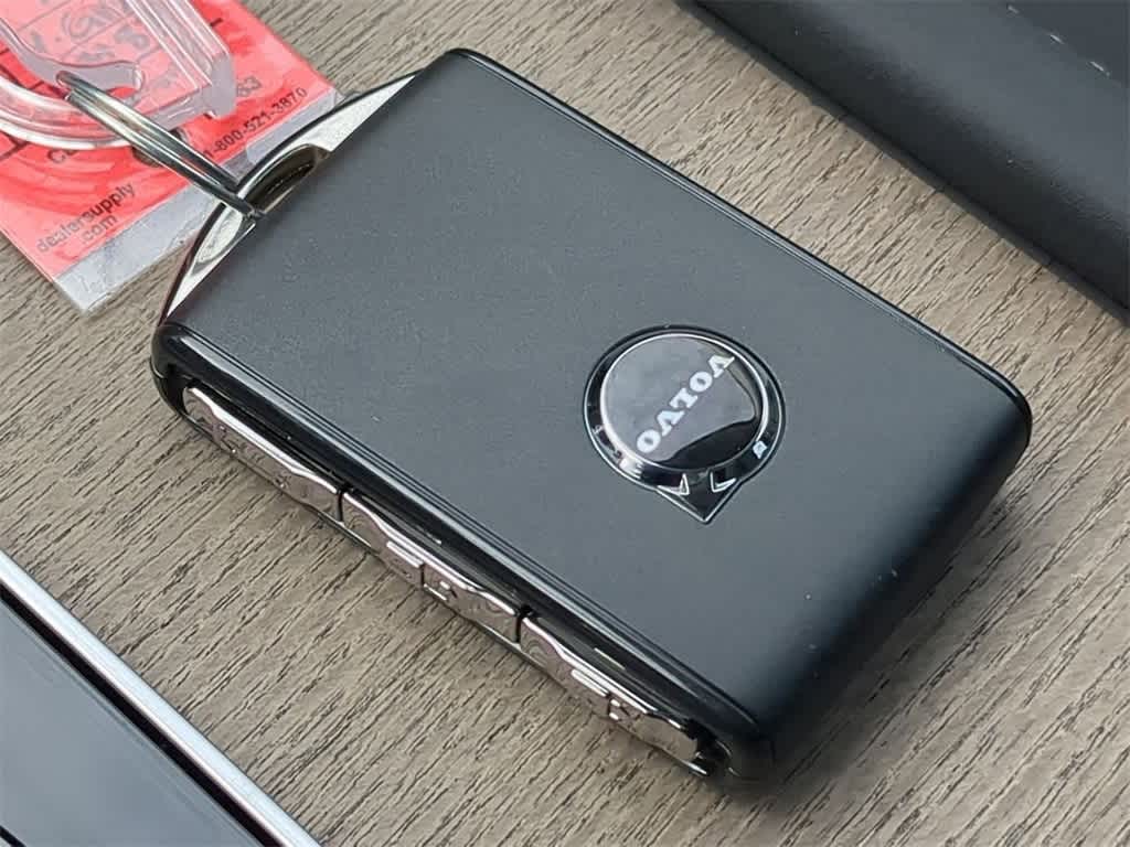 Thumbnail: 2026 Volvo XC90 - 32