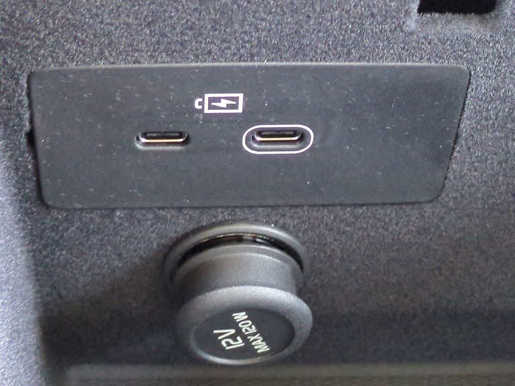 Thumbnail: 2026 Volvo XC90 - 30