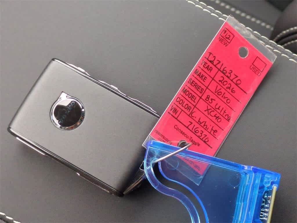 Thumbnail: 2026 Volvo XC40 - 34