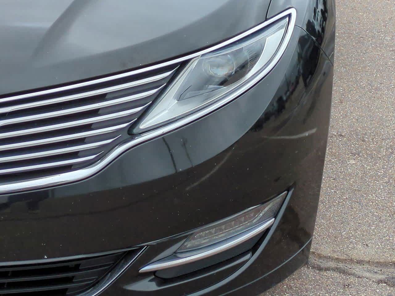 Thumbnail: 2013 Lincoln MKZ - 10