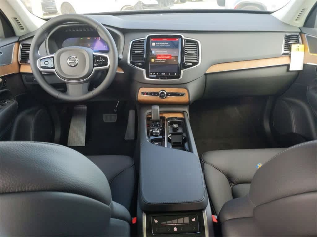 Thumbnail: 2025 Volvo XC90 - 13