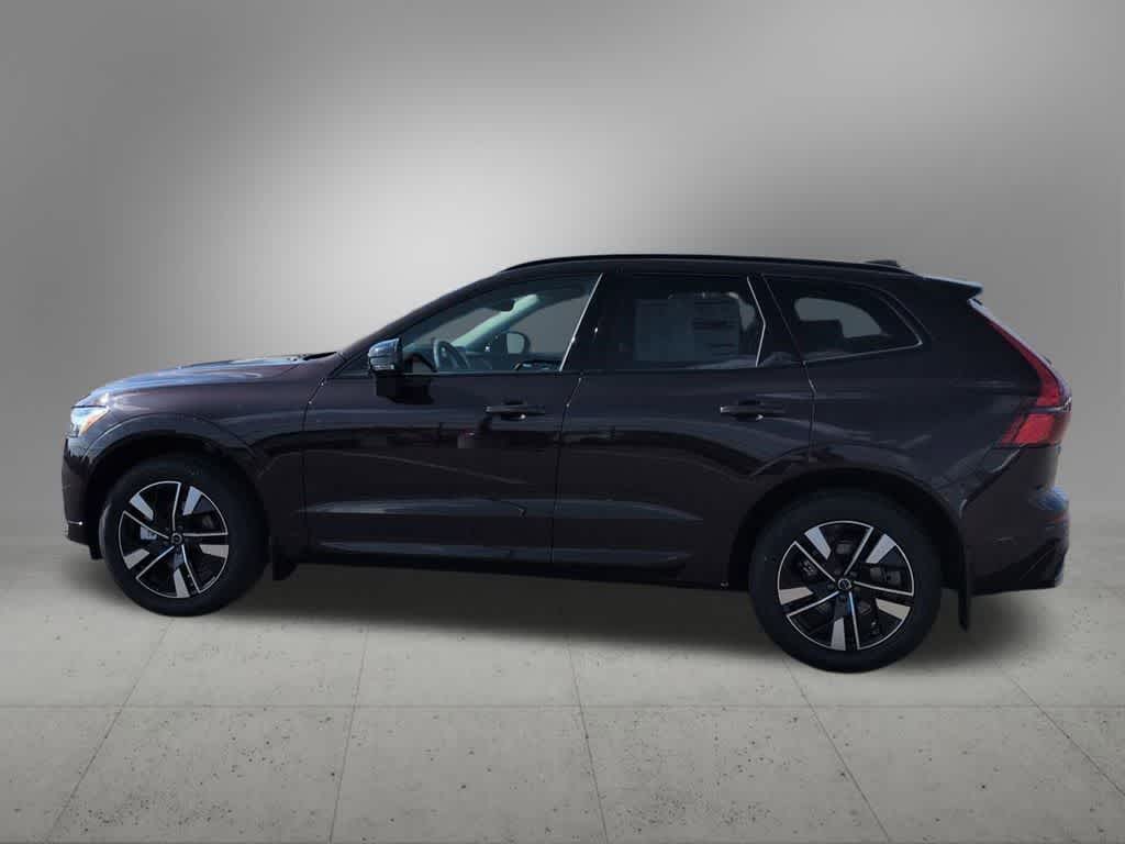 Thumbnail: 2026 Volvo XC60 - 3