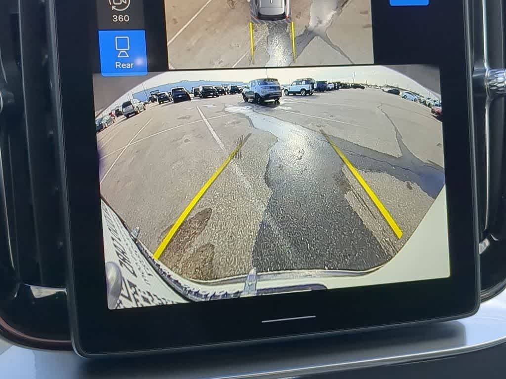 Thumbnail: 2026 Volvo XC90 - 28