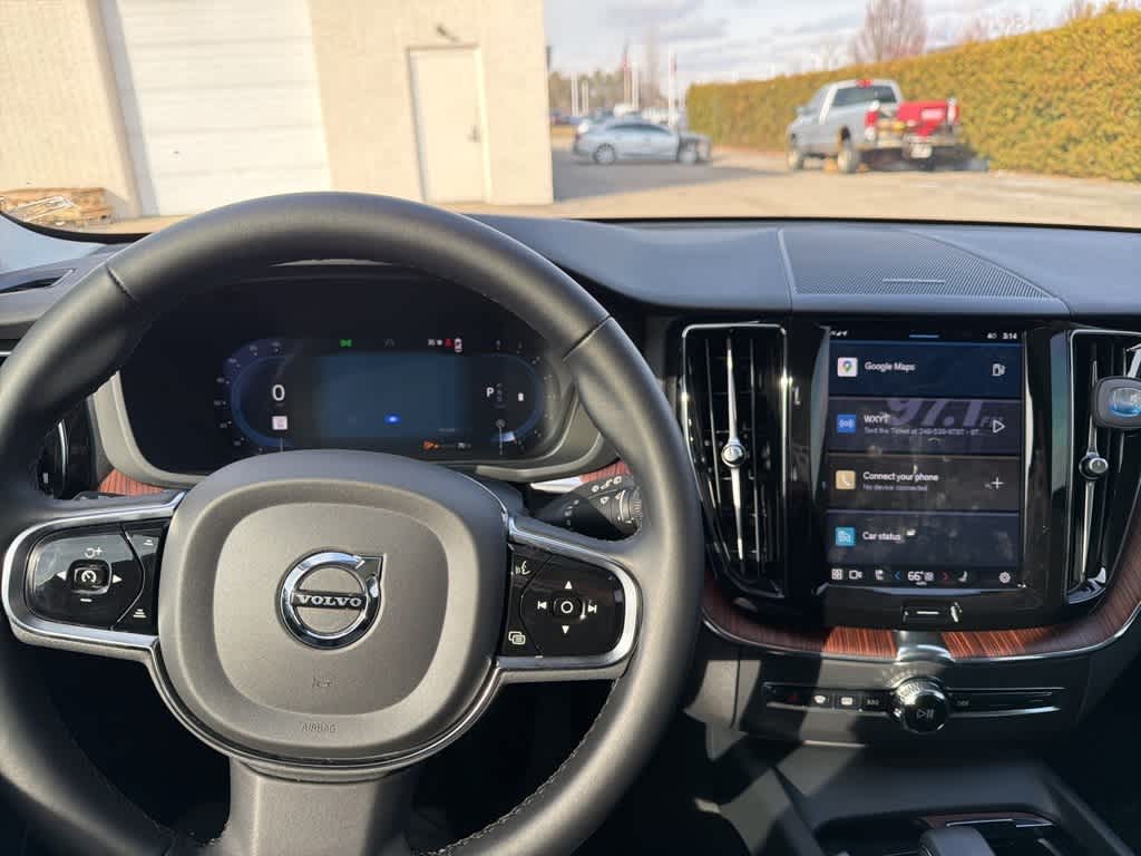 Thumbnail: 2024 Volvo XC60 - 17