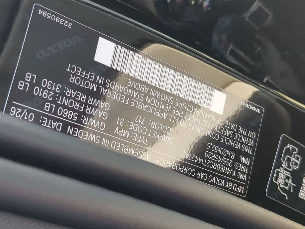 Thumbnail: 2026 Volvo XC60 - 33