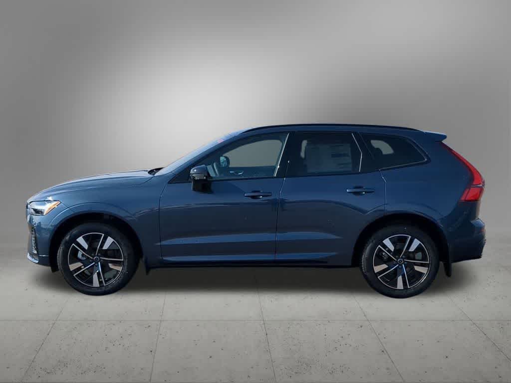 Thumbnail: 2026 Volvo XC60 - 3