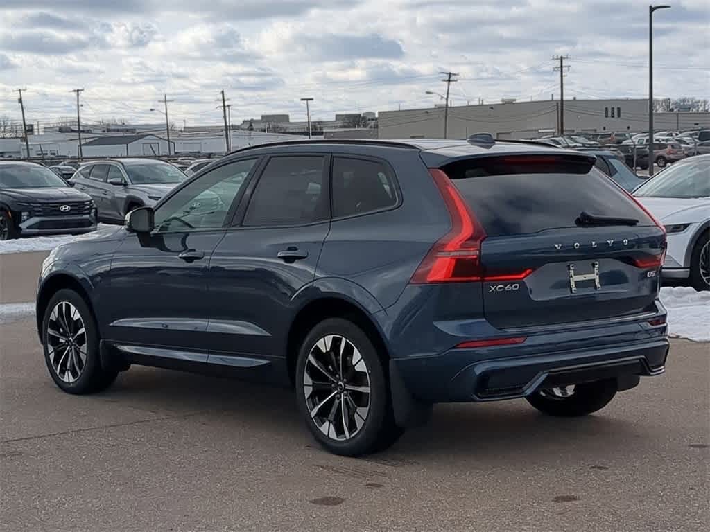 Thumbnail: 2026 Volvo XC60 - 4