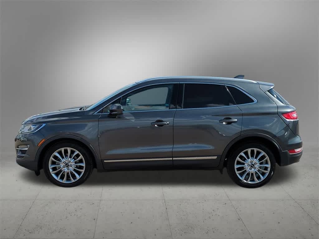 Thumbnail: 2017 Lincoln MKC - 3
