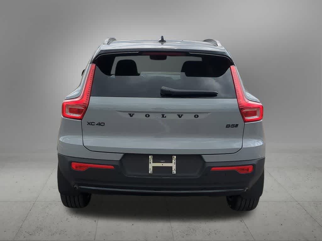 Thumbnail: 2026 Volvo XC40 - 5