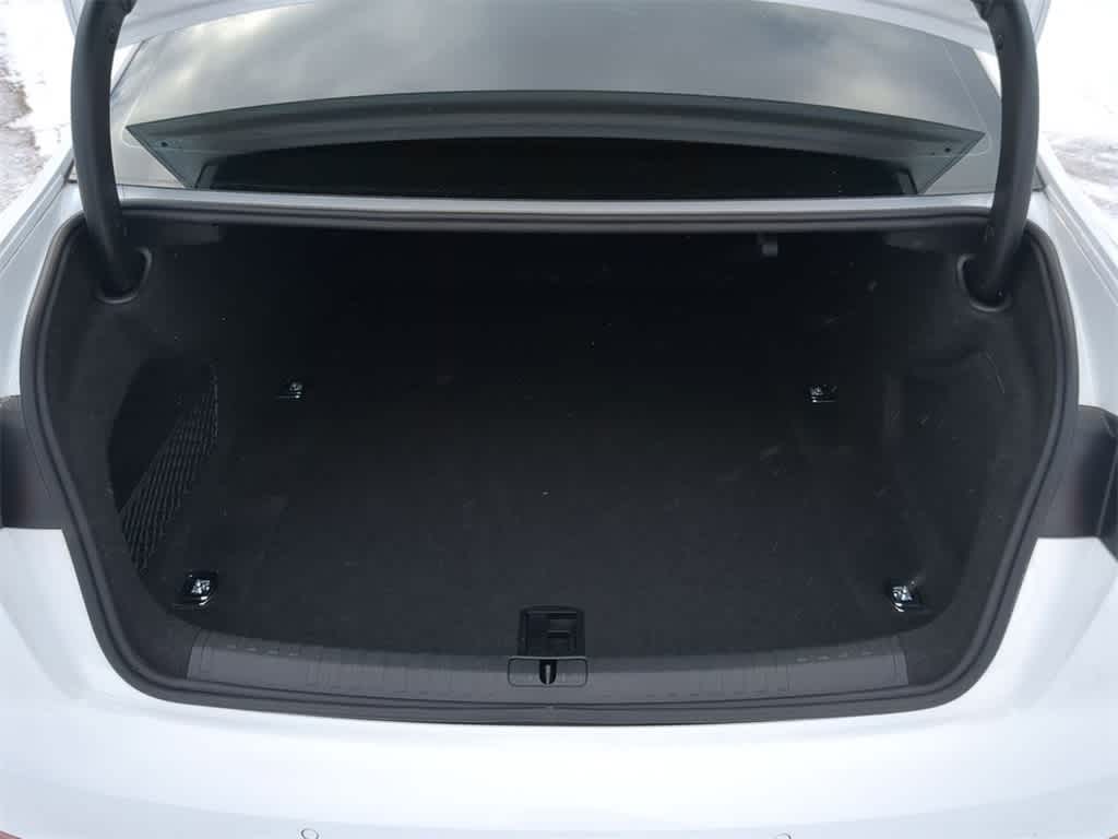 Thumbnail: 2021 Audi A6 - 32