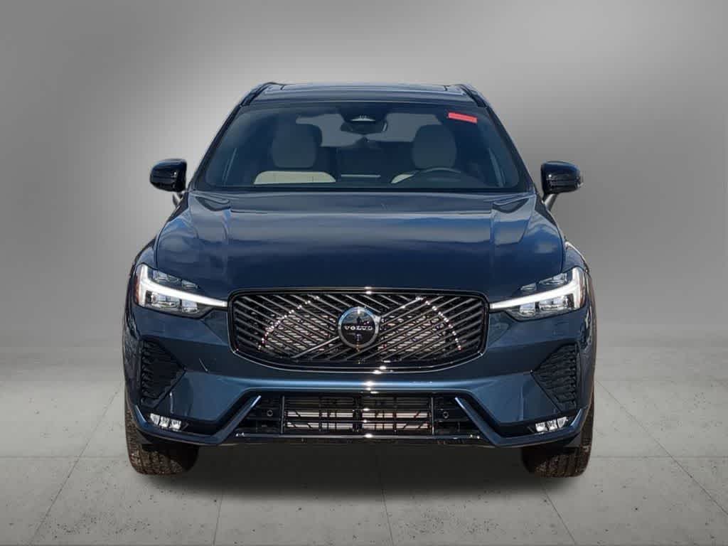 Thumbnail: 2026 Volvo XC60 - 9