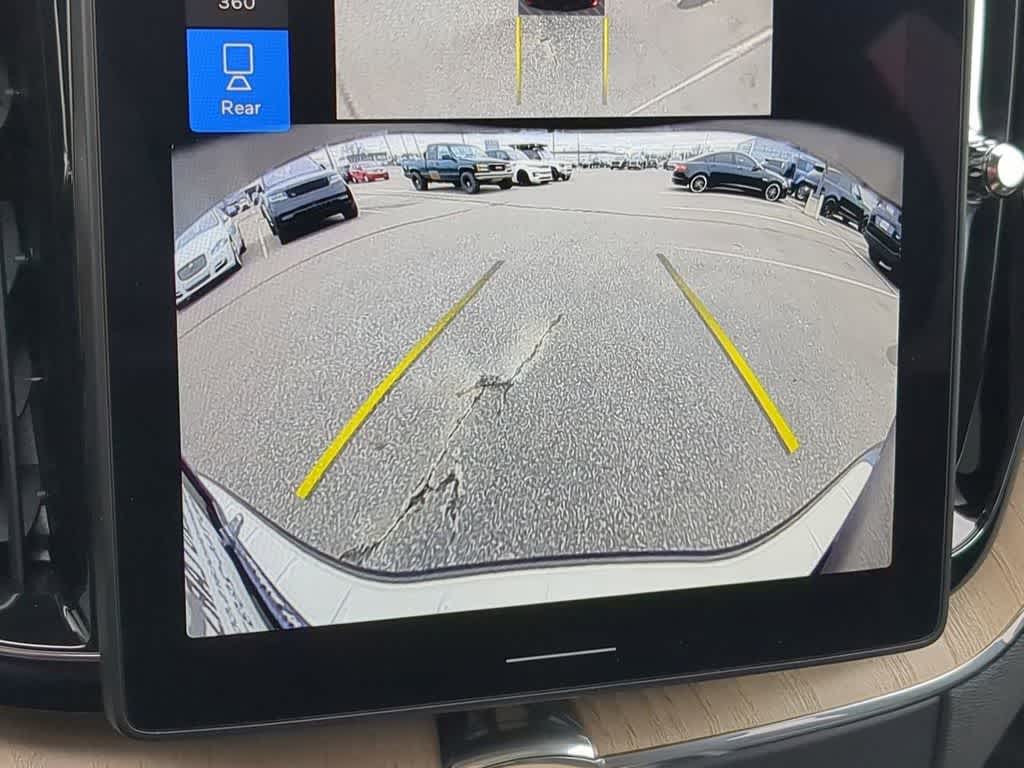 Thumbnail: 2026 Volvo XC60 - 28