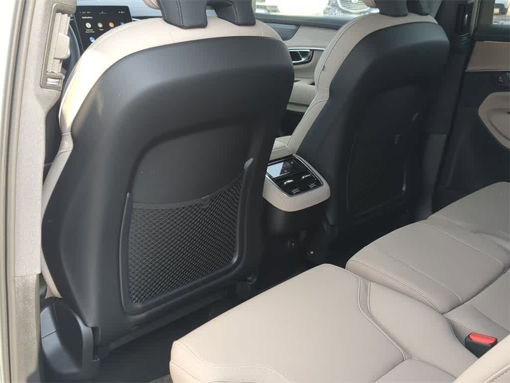 Thumbnail: 2026 Volvo XC90 - 17