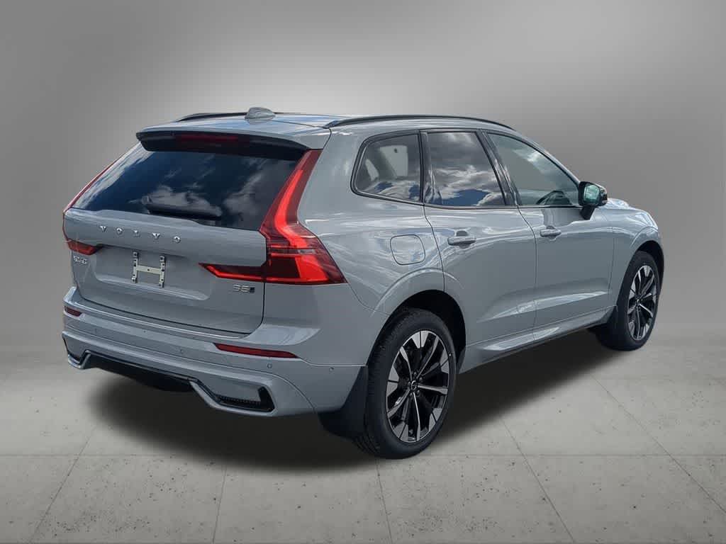 Thumbnail: 2026 Volvo XC60 - 6