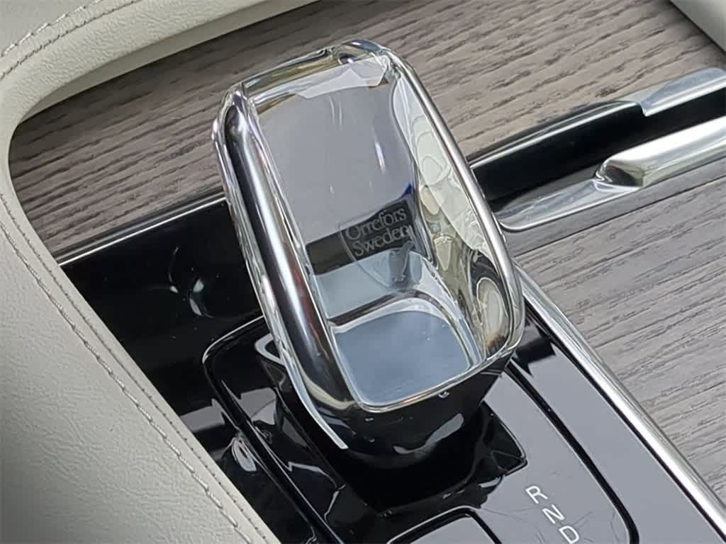 Thumbnail: 2023 Volvo XC90 - 33