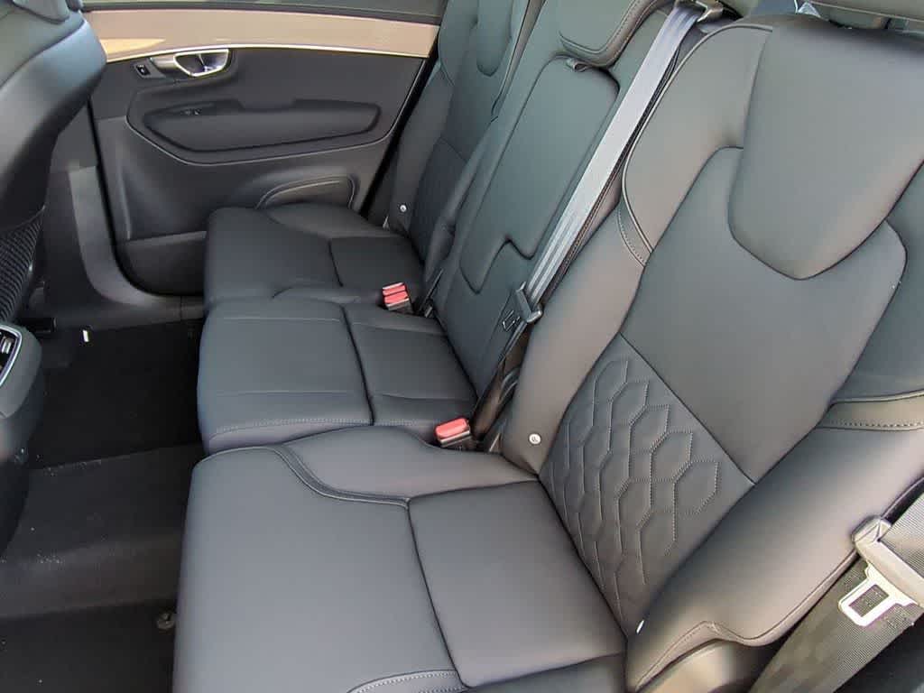 Thumbnail: 2026 Volvo XC90 - 18