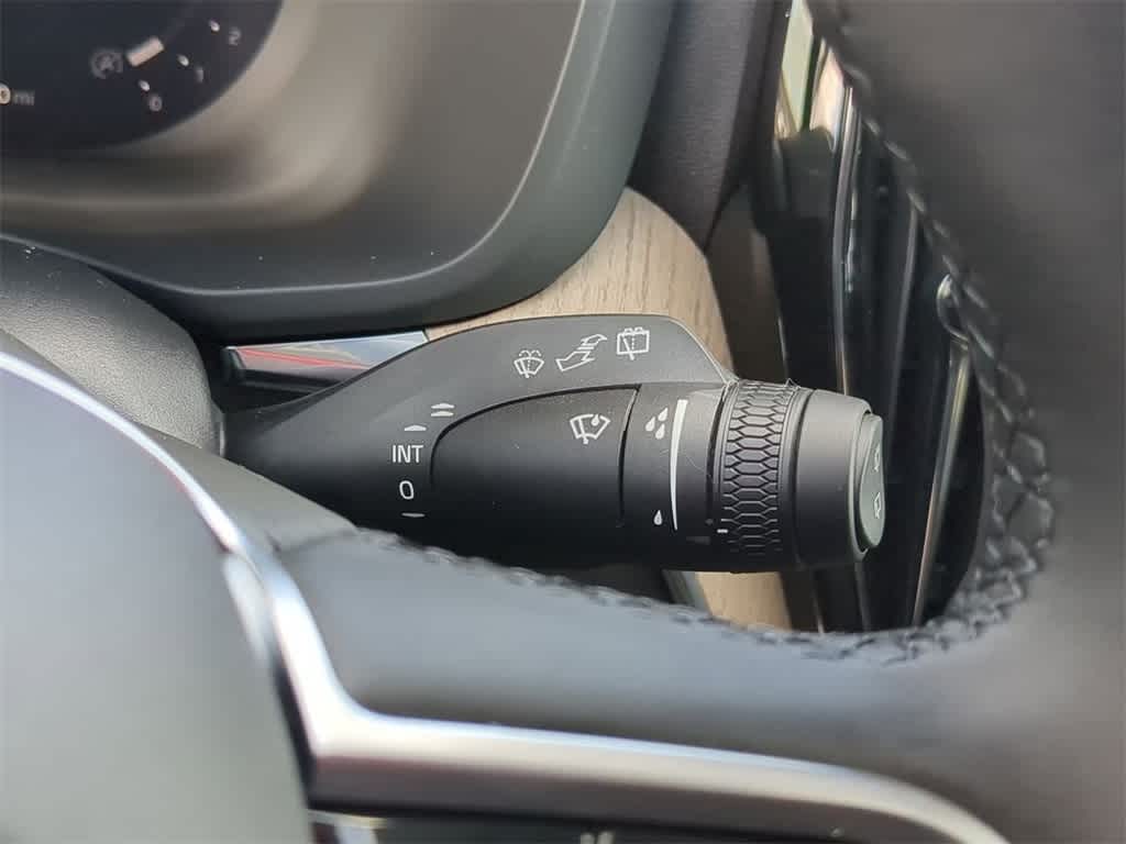 Thumbnail: 2026 Volvo XC60 - 24