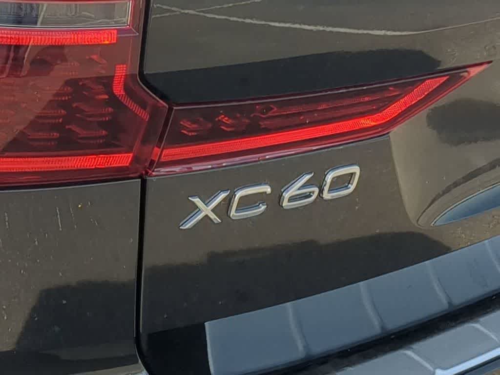 Thumbnail: 2026 Volvo XC60 - 12