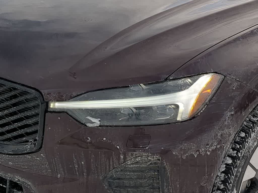 Thumbnail: 2026 Volvo XC60 - 10