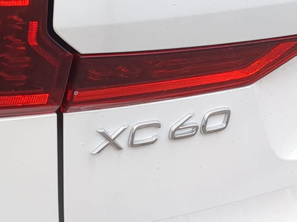 Thumbnail: 2026 Volvo XC60 - 12