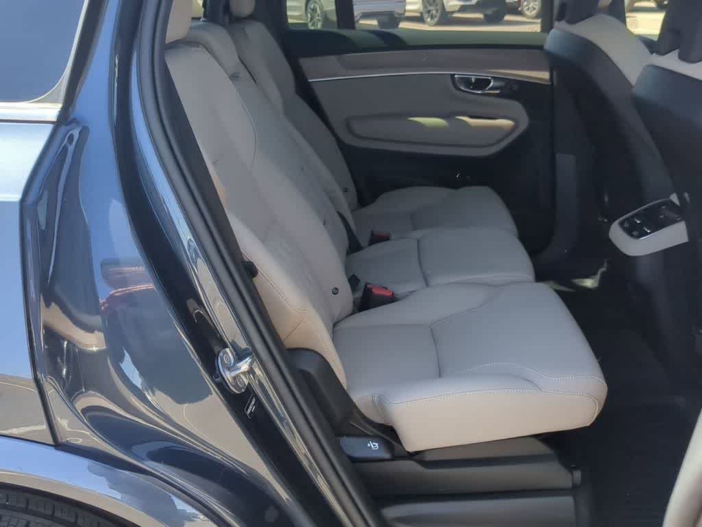 Thumbnail: 2026 Volvo XC90 - 19