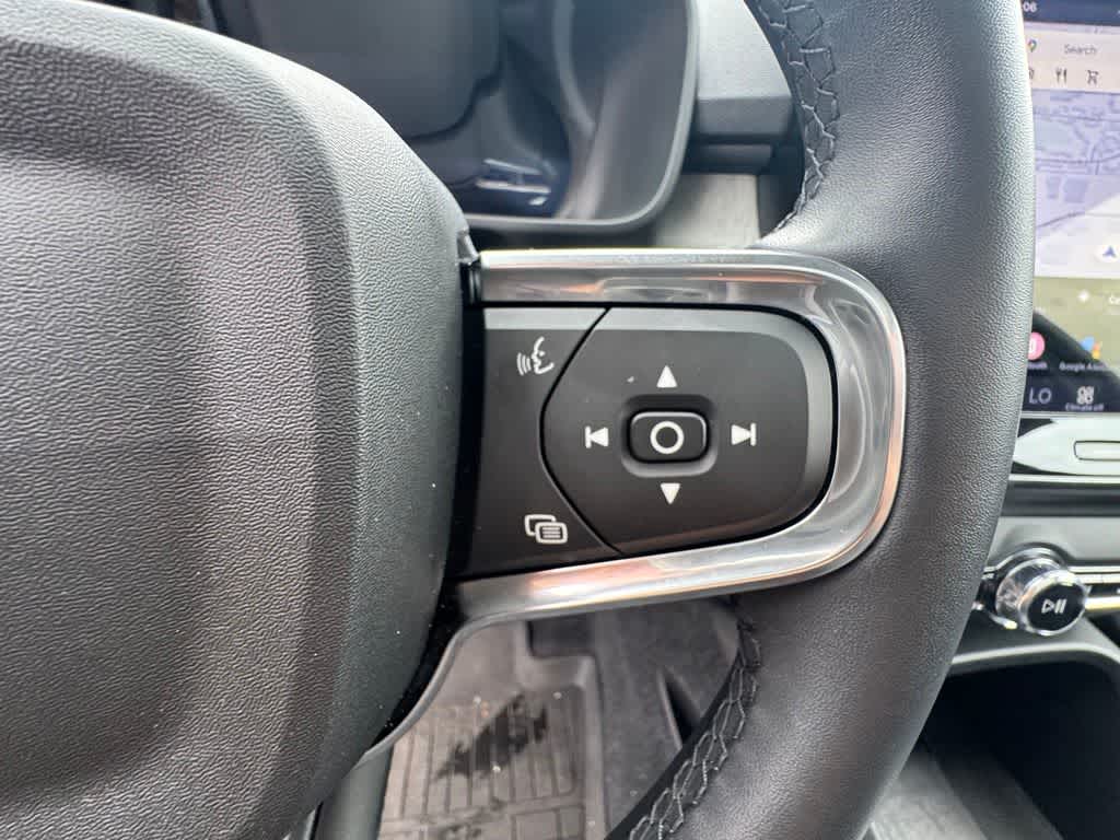 Thumbnail: 2026 Volvo XC40 - 21