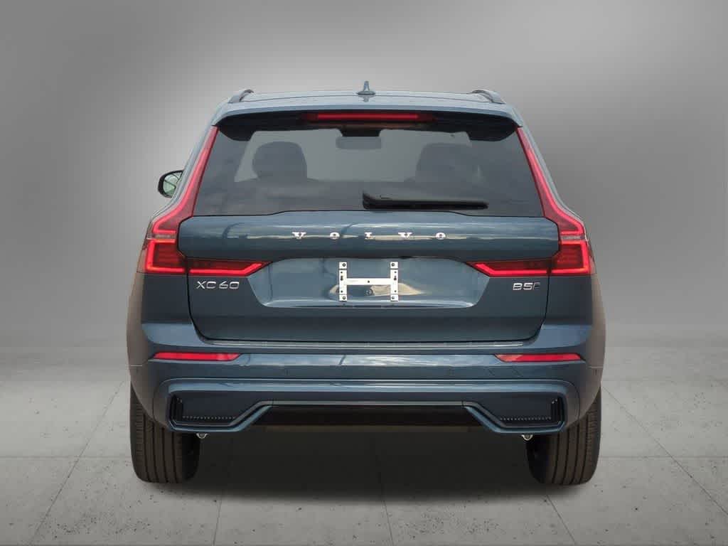 Thumbnail: 2026 Volvo XC60 - 5
