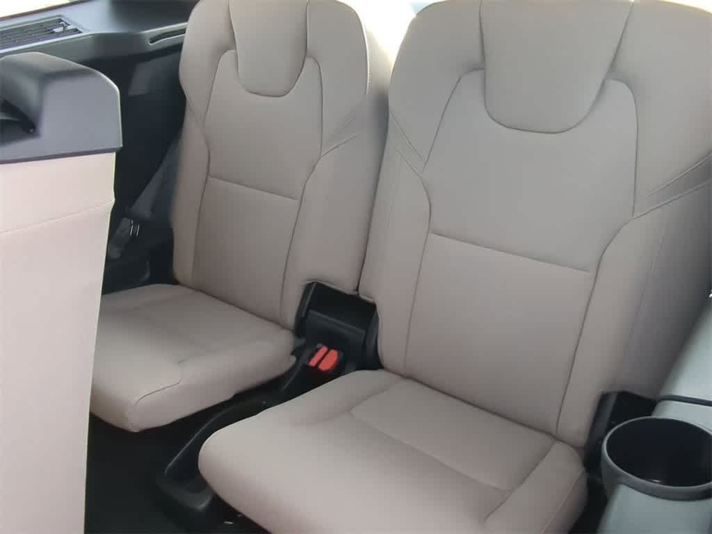 Thumbnail: 2026 Volvo XC90 - 20