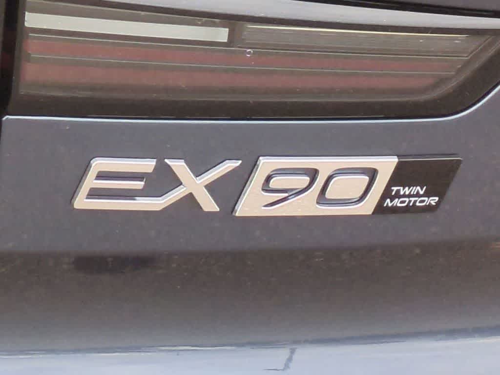 Thumbnail: 2025 Volvo EX90 - 12