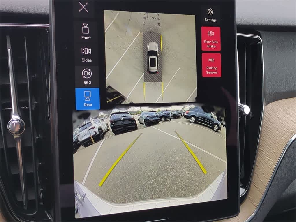 Thumbnail: 2026 Volvo XC60 - 29