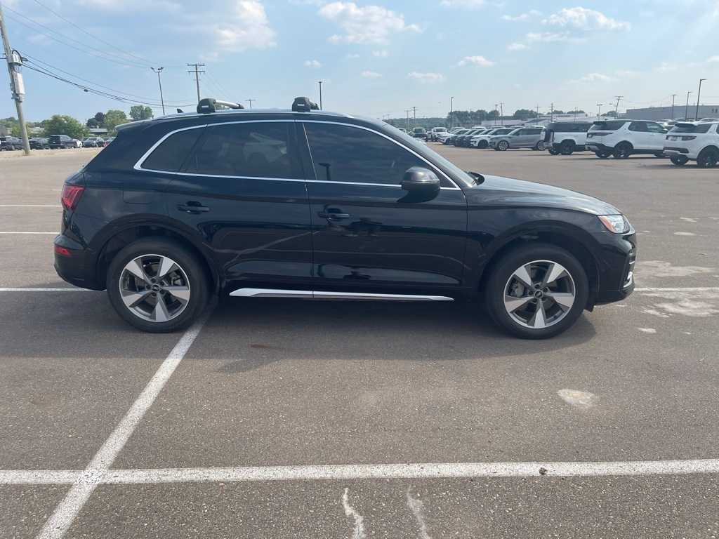 Thumbnail: 2022 Audi Q5 - 6