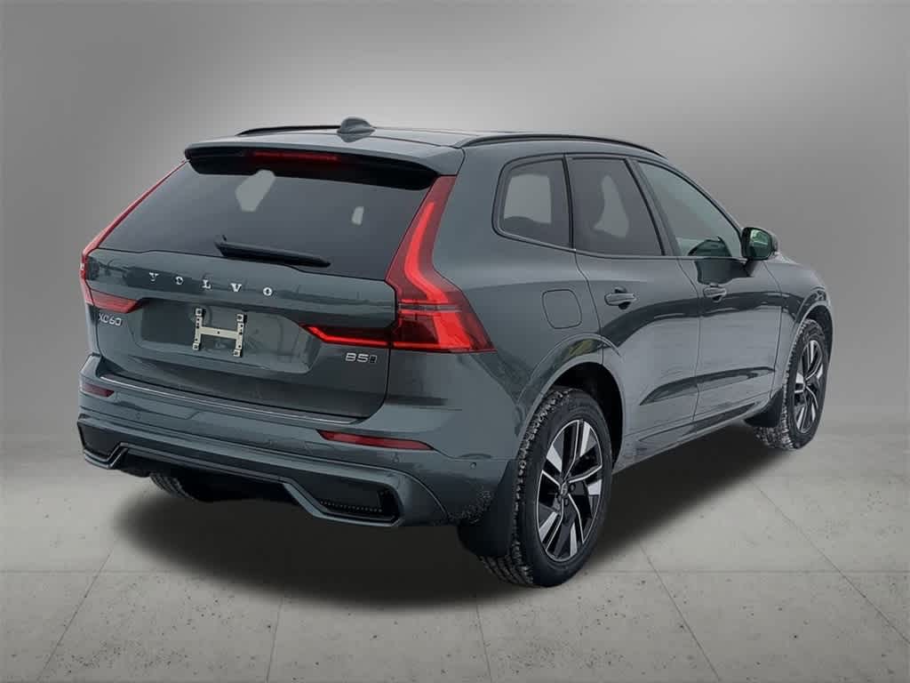 Thumbnail: 2026 Volvo XC60 - 6