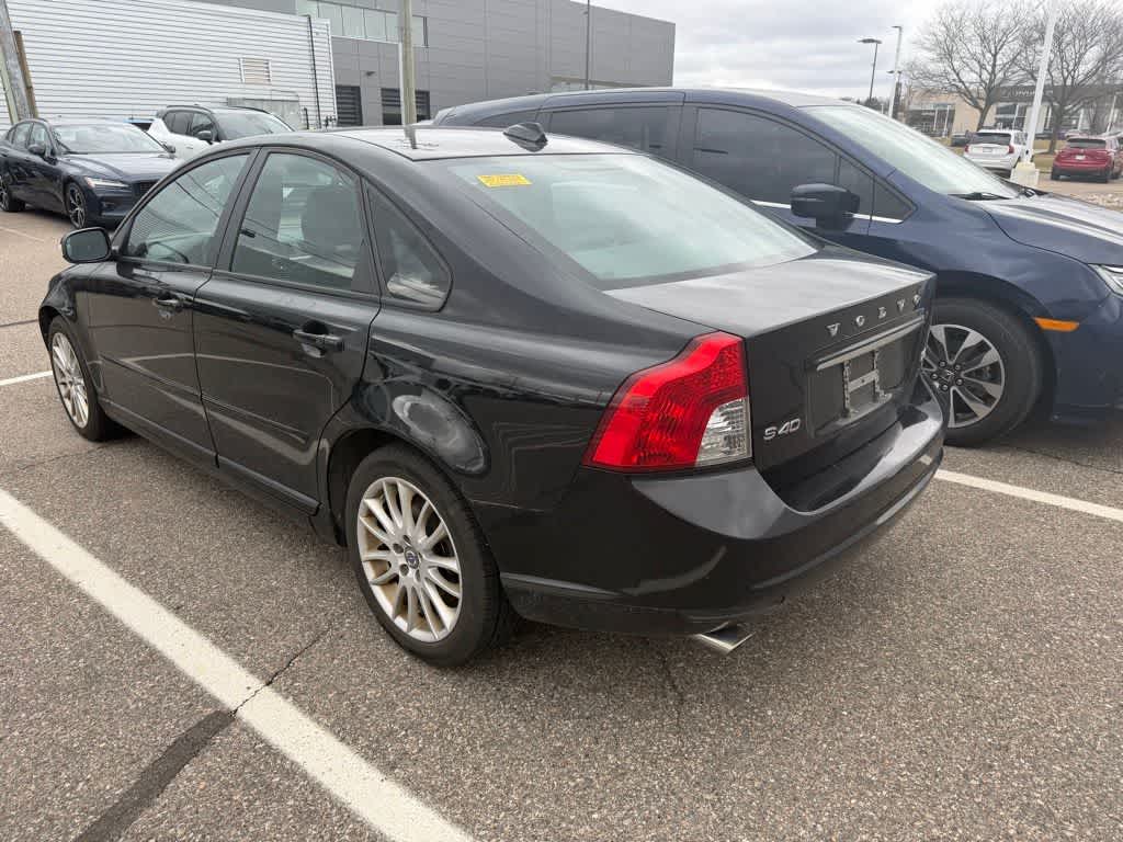 Thumbnail: 2011 Volvo S40 - 17