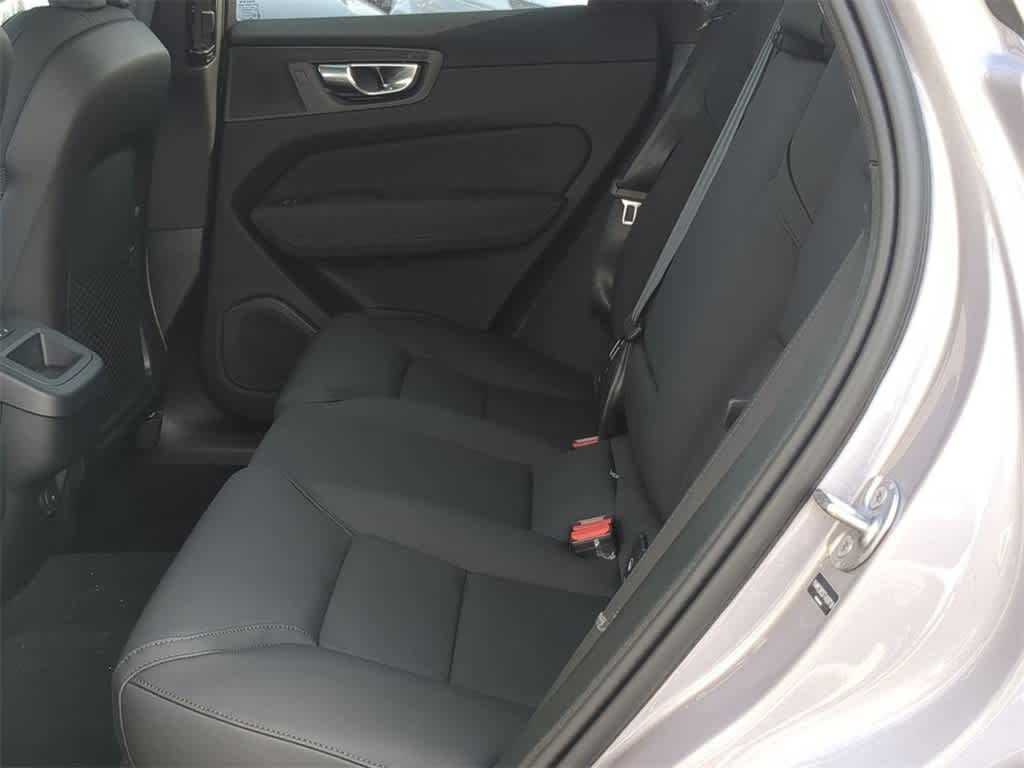 Thumbnail: 2026 Volvo XC60 - 18