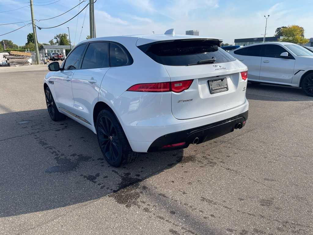 Thumbnail: 2018 Jaguar F-Pace - 3