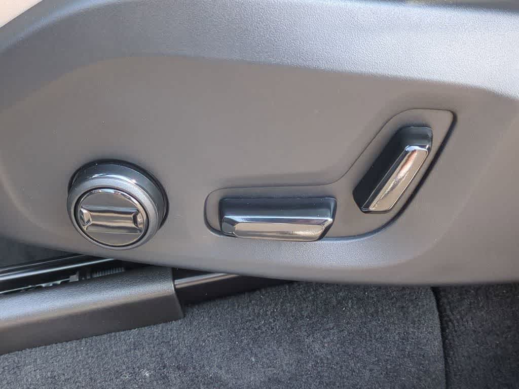 Thumbnail: 2026 Volvo XC90 - 15