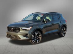 2026 Volvo XC40 B5 Plus SUV