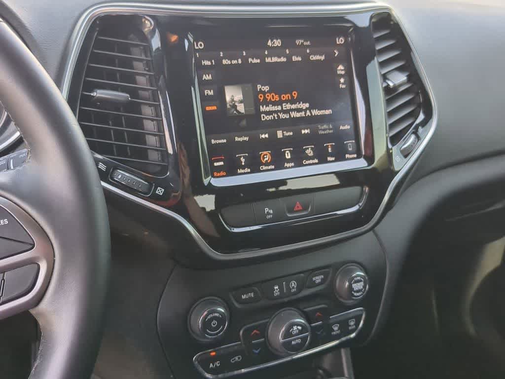 Thumbnail: 2019 Jeep Cherokee - 26
