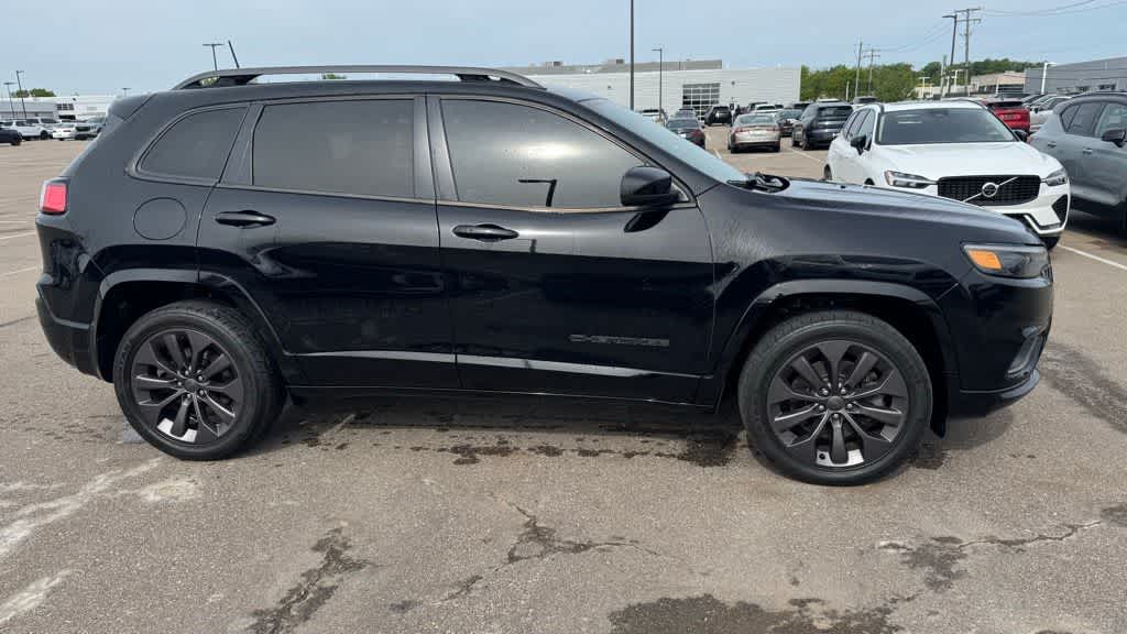Thumbnail: 2019 Jeep Cherokee - 3