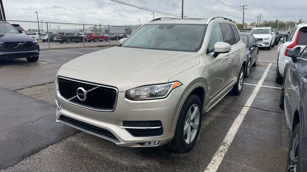 2016 Volvo XC90 T5 Momentum -
                  Troy, MI
